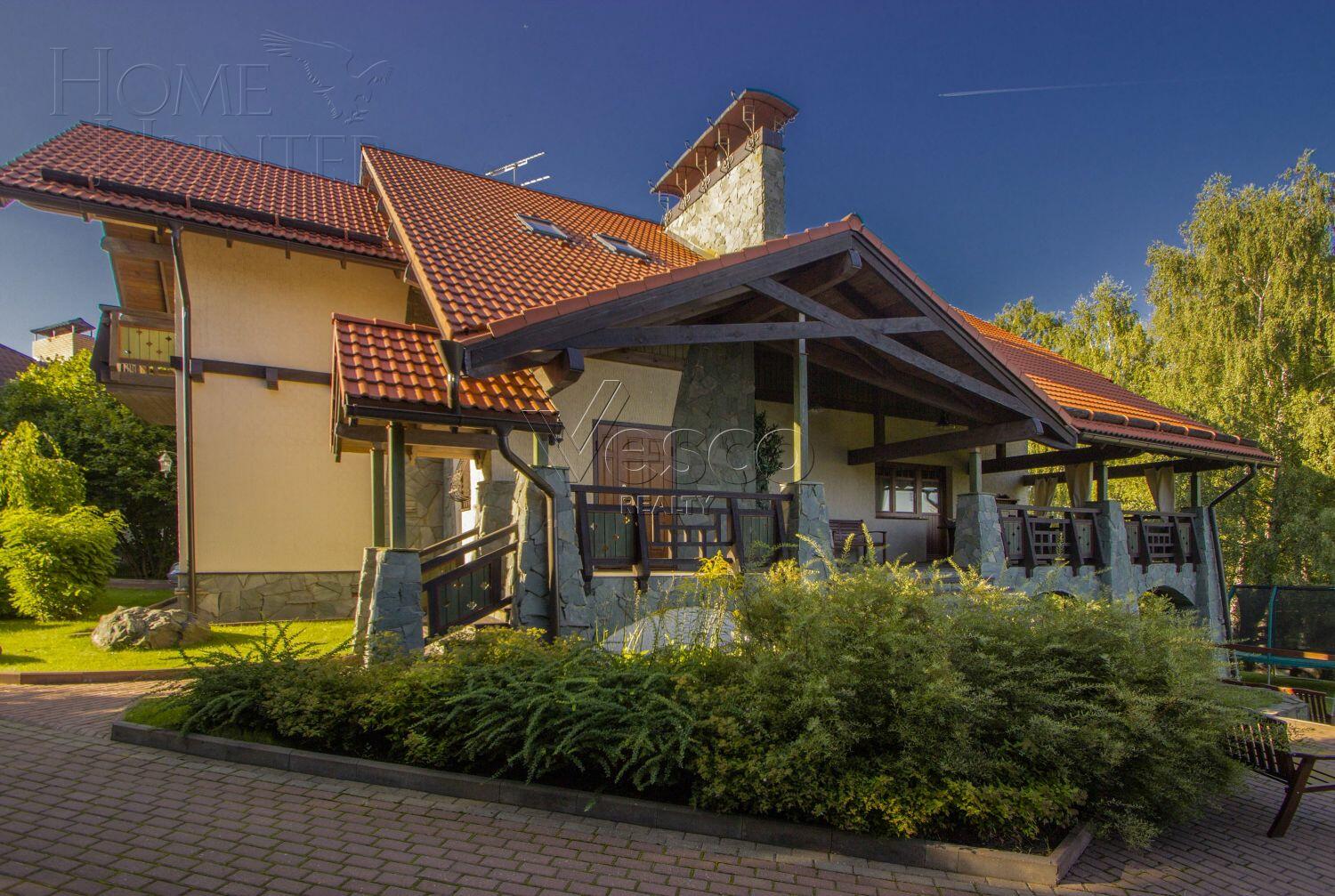 2-этажный коттедж 560 м² с отделкой