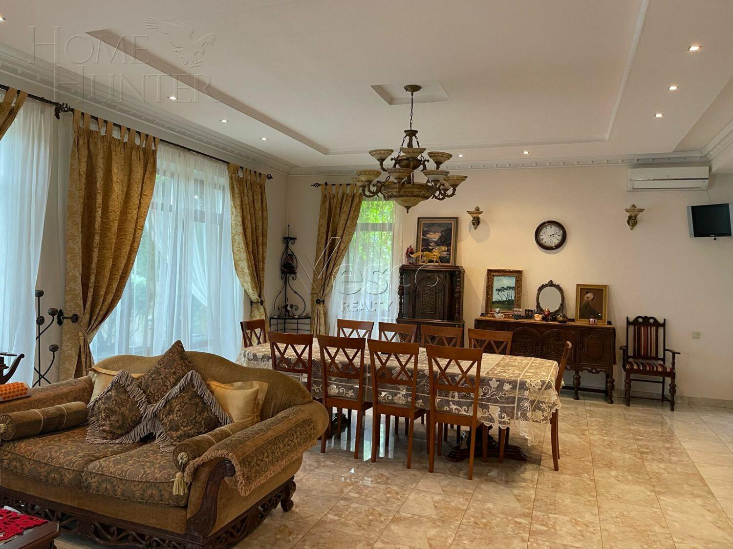 2-этажный коттедж 700 м² с отделкой