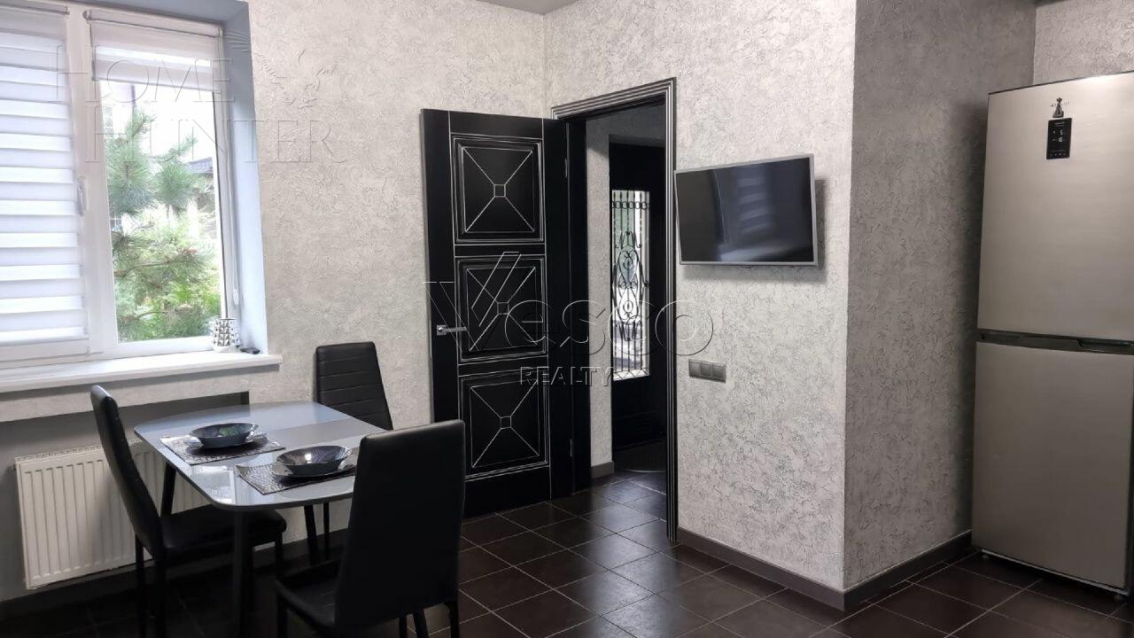 3-этажный коттедж 1 162 м² с отделкой