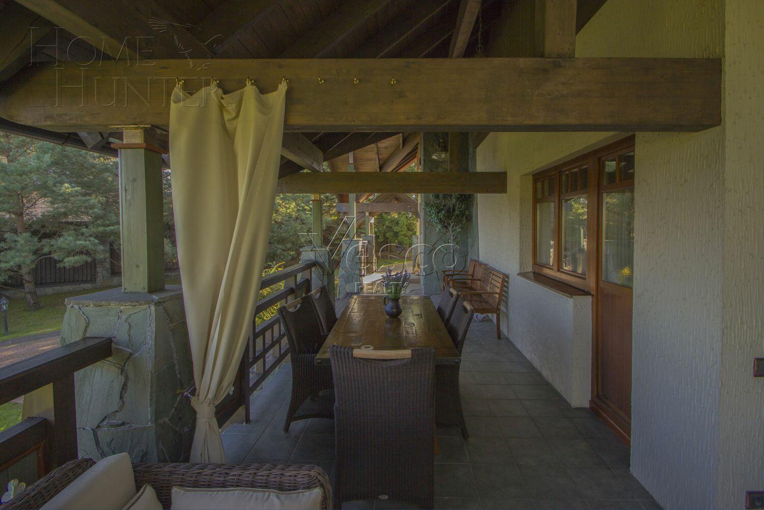 2-этажный коттедж 560 м² с отделкой