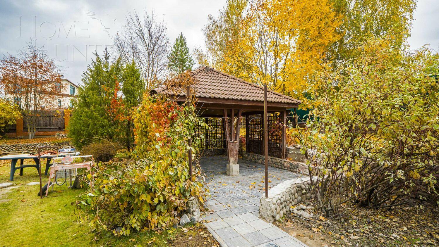 2-этажный коттедж 900 м² с отделкой