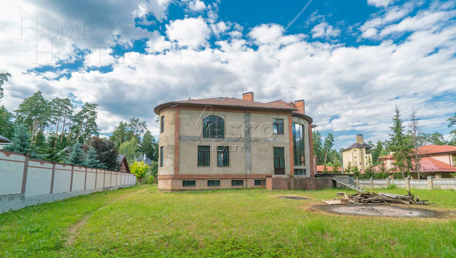 2-этажный коттедж 950 м² без отделки