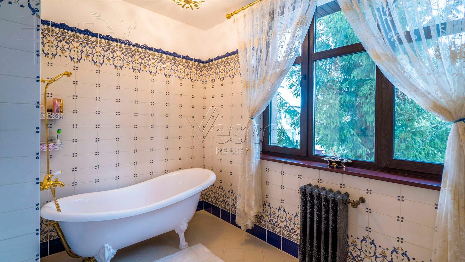 2-этажный коттедж 866 м² с отделкой