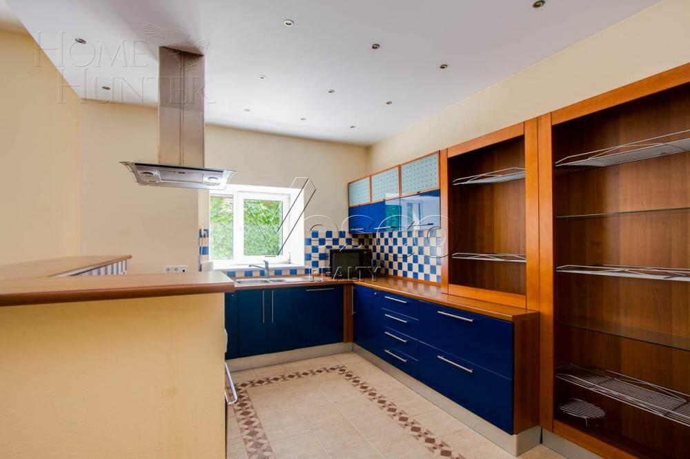 2-этажный коттедж 580 м² с отделкой