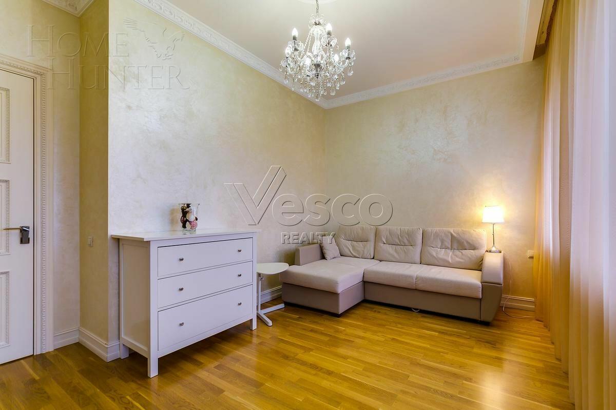 3-этажный коттедж 786 м² с отделкой