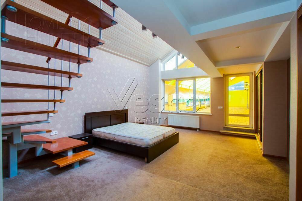 2-этажный коттедж 580 м² с отделкой