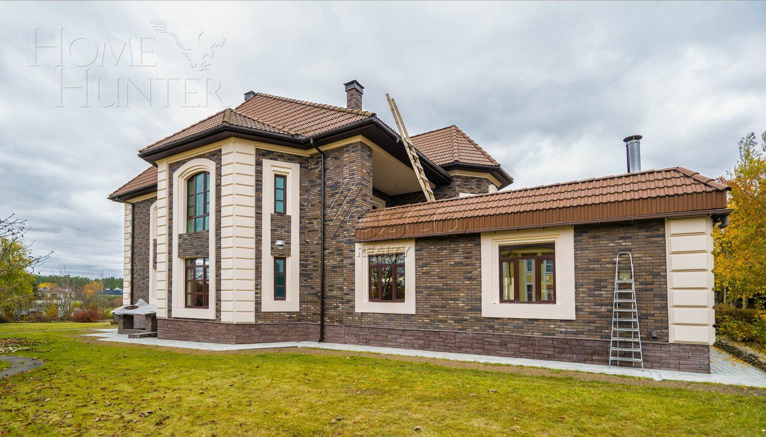 2-этажный коттедж 900 м² с отделкой