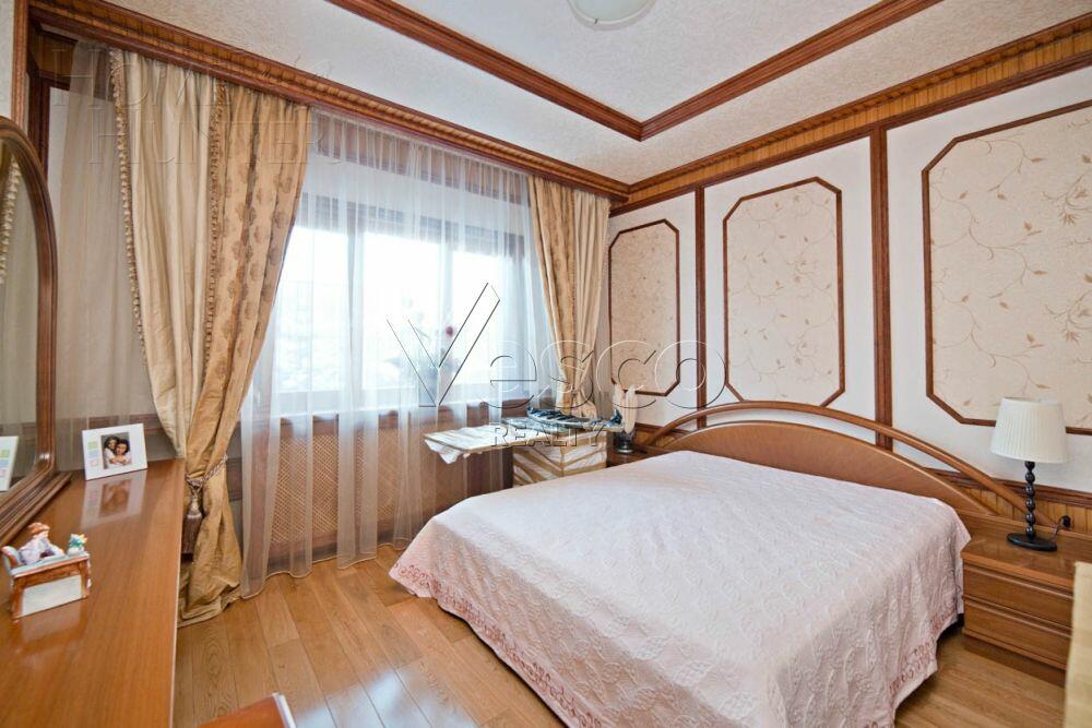 2-этажный коттедж 580 м² с отделкой