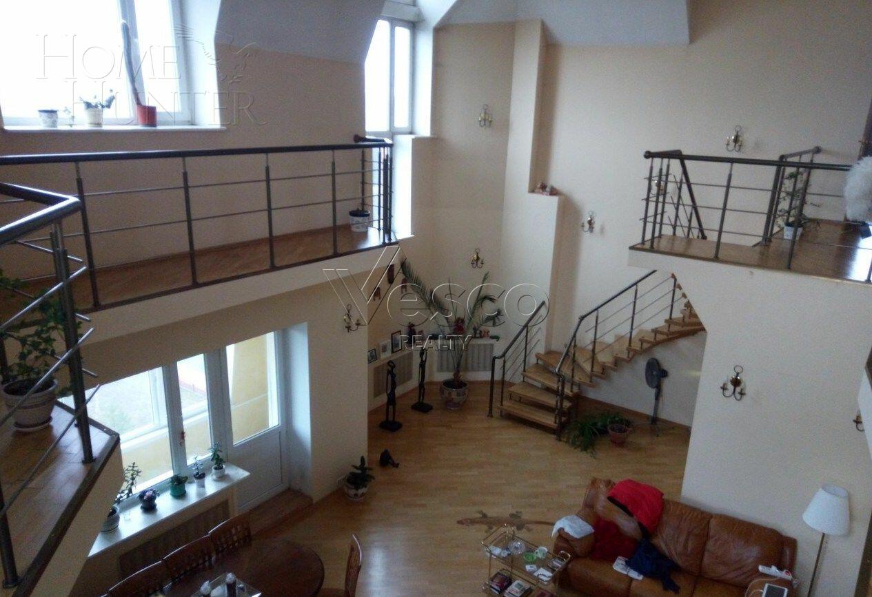 2-этажный таунхаус 309 м² с отделкой