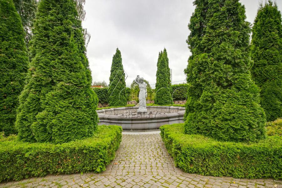 3-этажный коттедж 1 200 м² без отделки