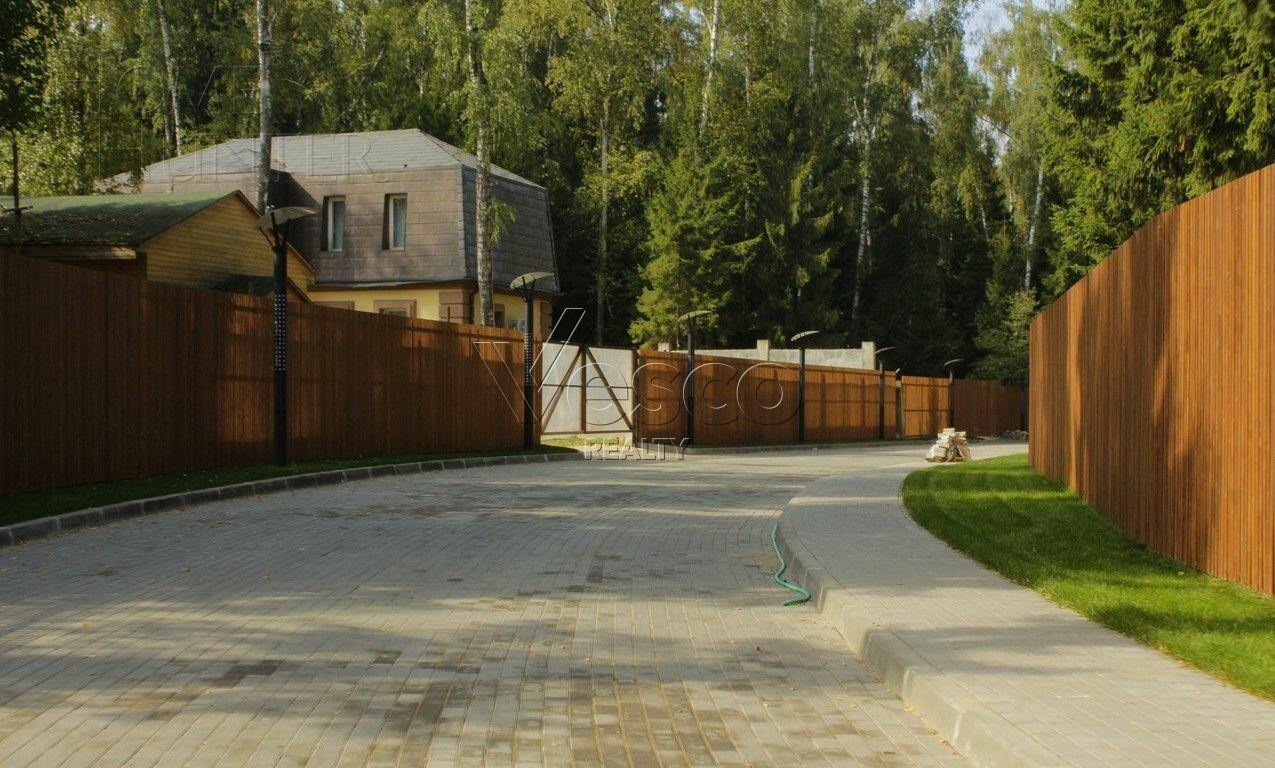 2-этажный коттедж 3 100 м² без отделки