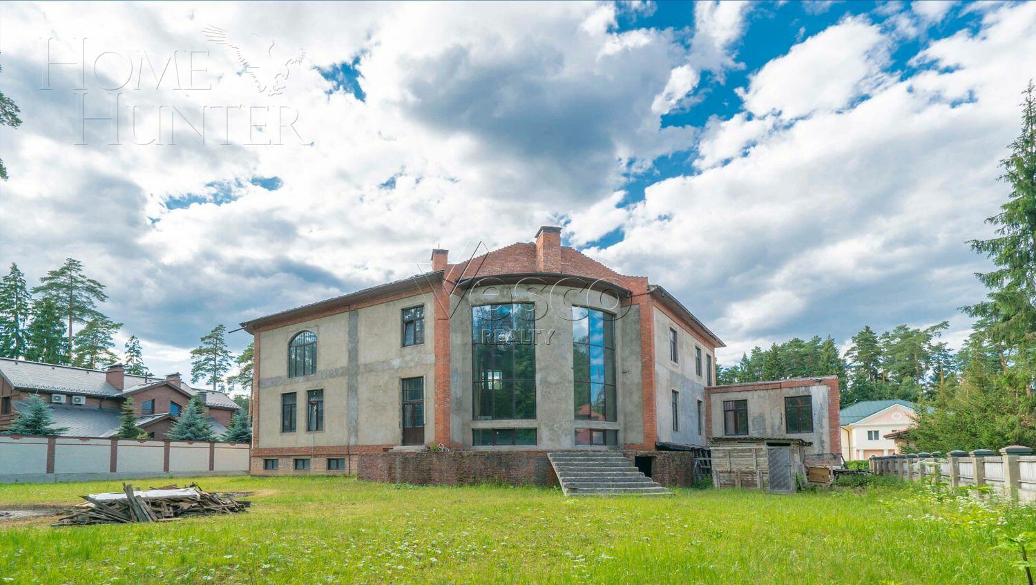 2-этажный коттедж 950 м² без отделки