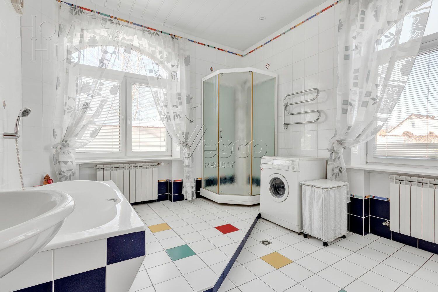 2-этажный коттедж 322 м² с отделкой