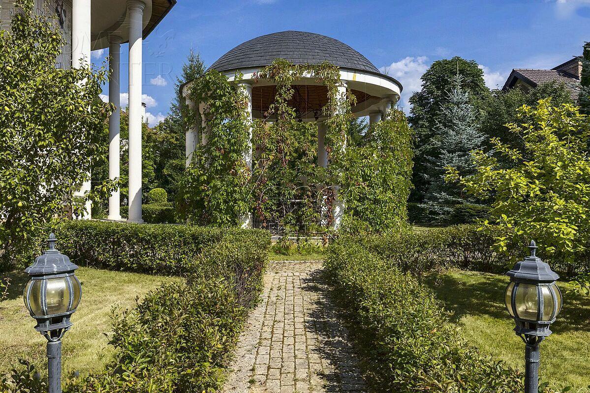 2-этажный коттедж 540 м² с отделкой