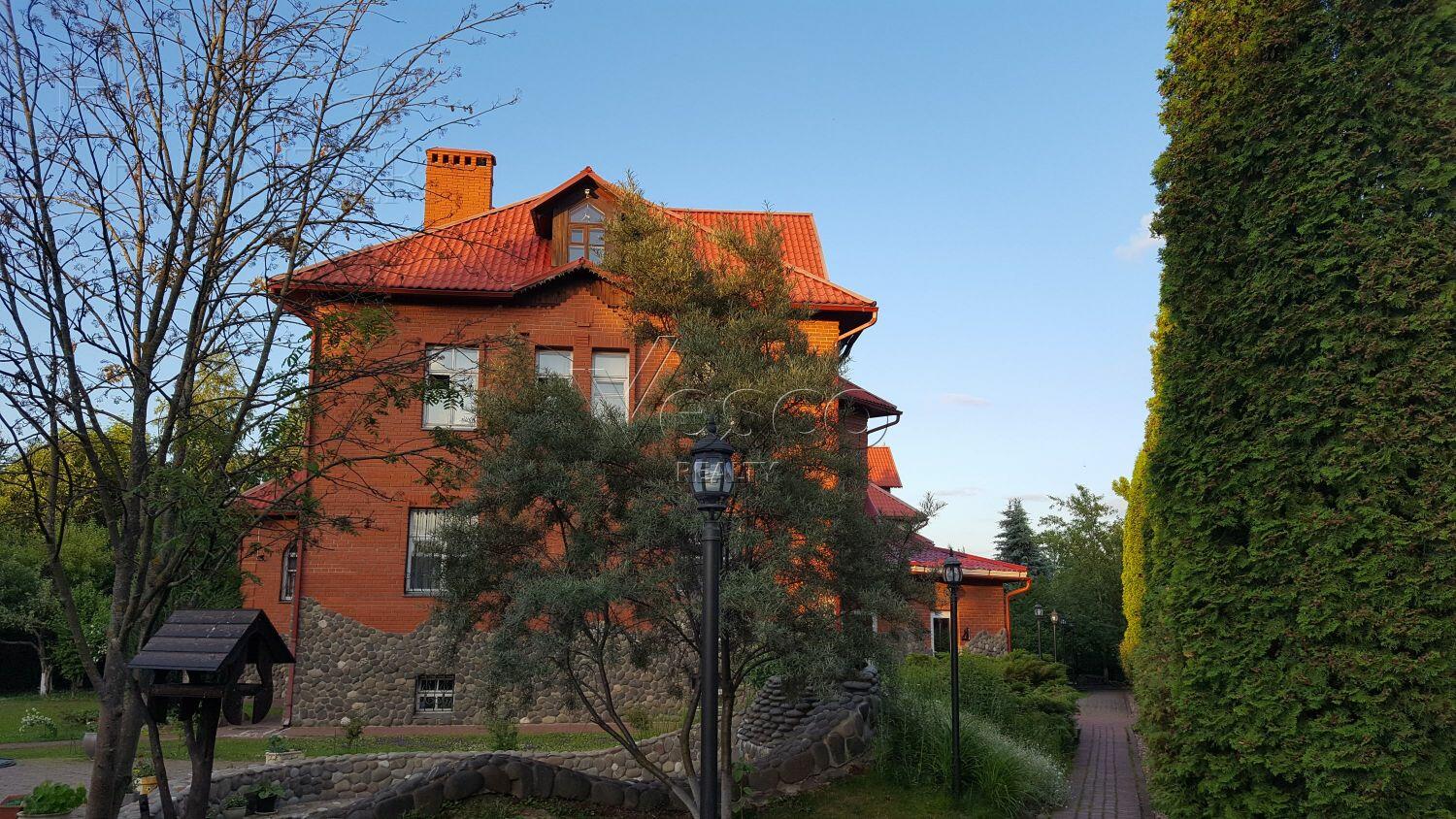 2-этажный коттедж 530 м² с отделкой