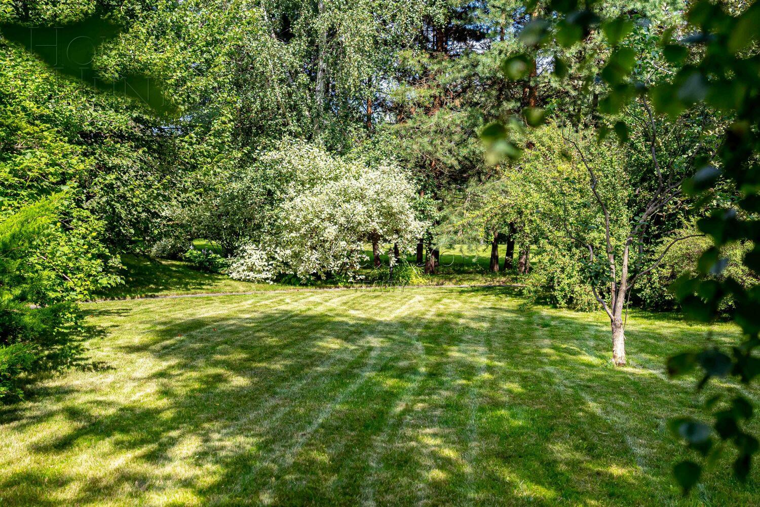 2-этажный коттедж 1 377 м² с отделкой