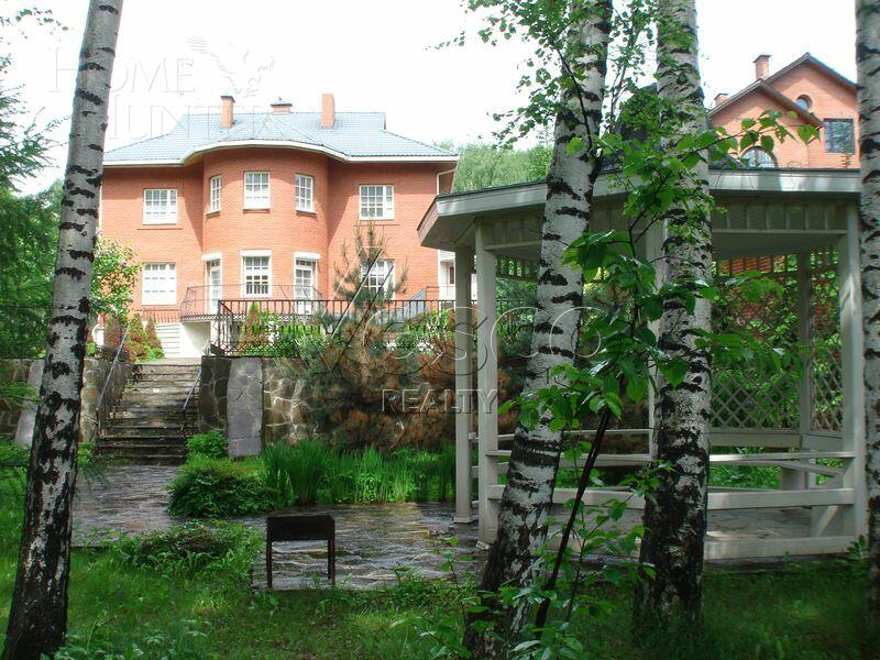 2-этажный коттедж 453 м² с отделкой