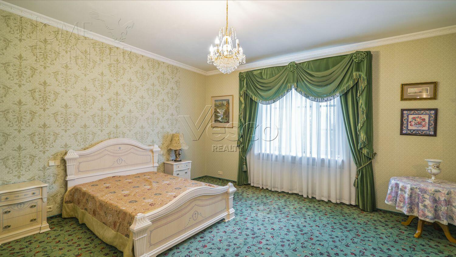 2-этажный коттедж 900 м² с отделкой