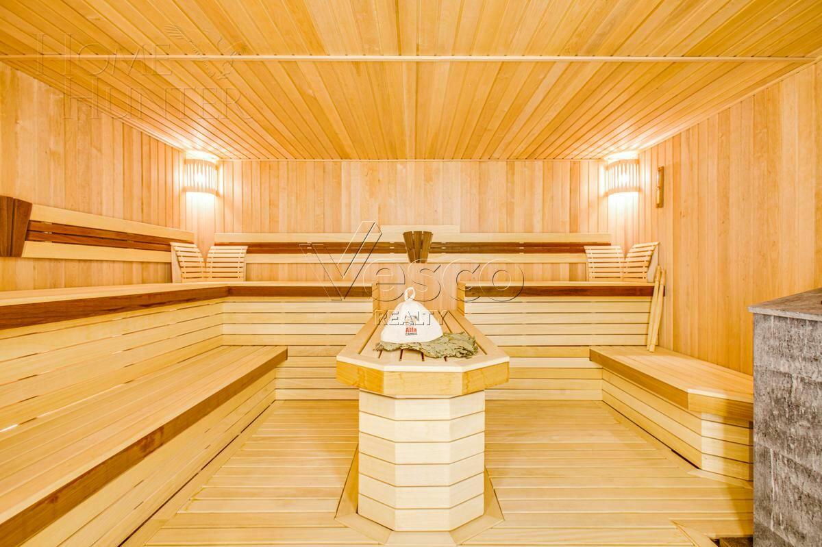 3-этажный коттедж 550 м² с отделкой