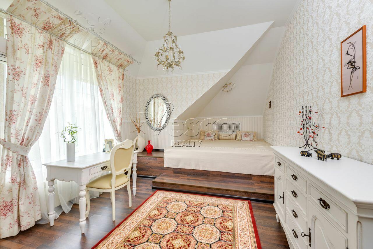 2-этажный коттедж 397 м² с отделкой