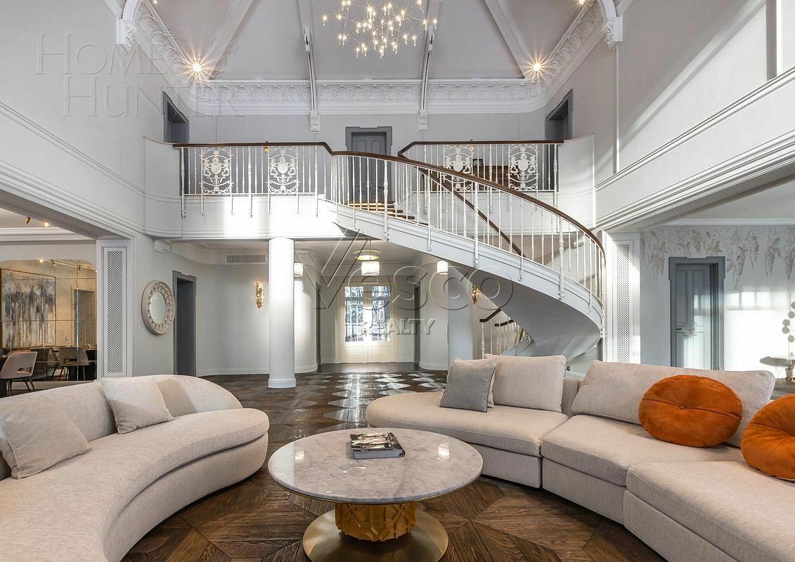 2-этажный коттедж 1 214 м² с отделкой