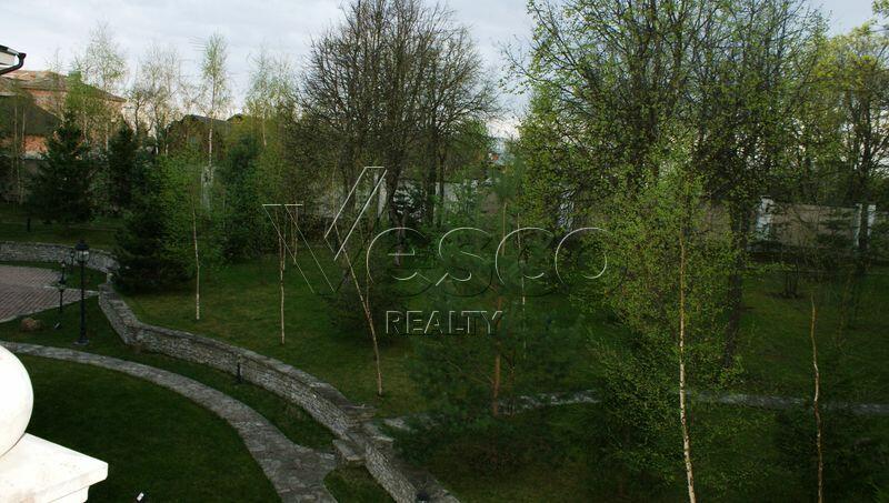 2-этажный коттедж 1 550 м² без отделки