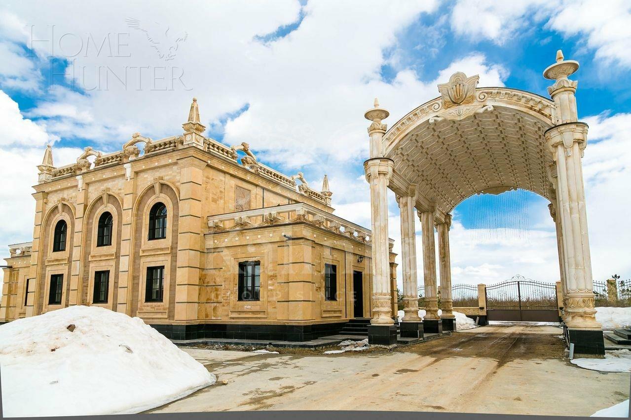 2-этажный коттедж 4 000 м² с отделкой