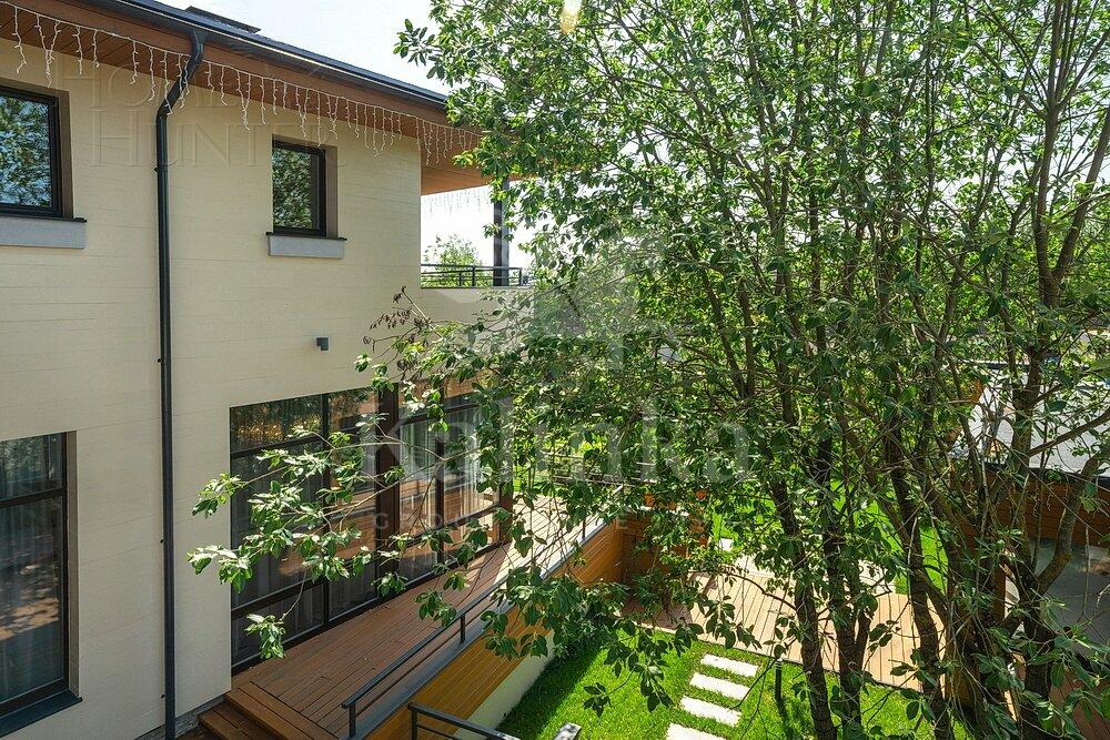 2-этажный коттедж 590 м² с отделкой