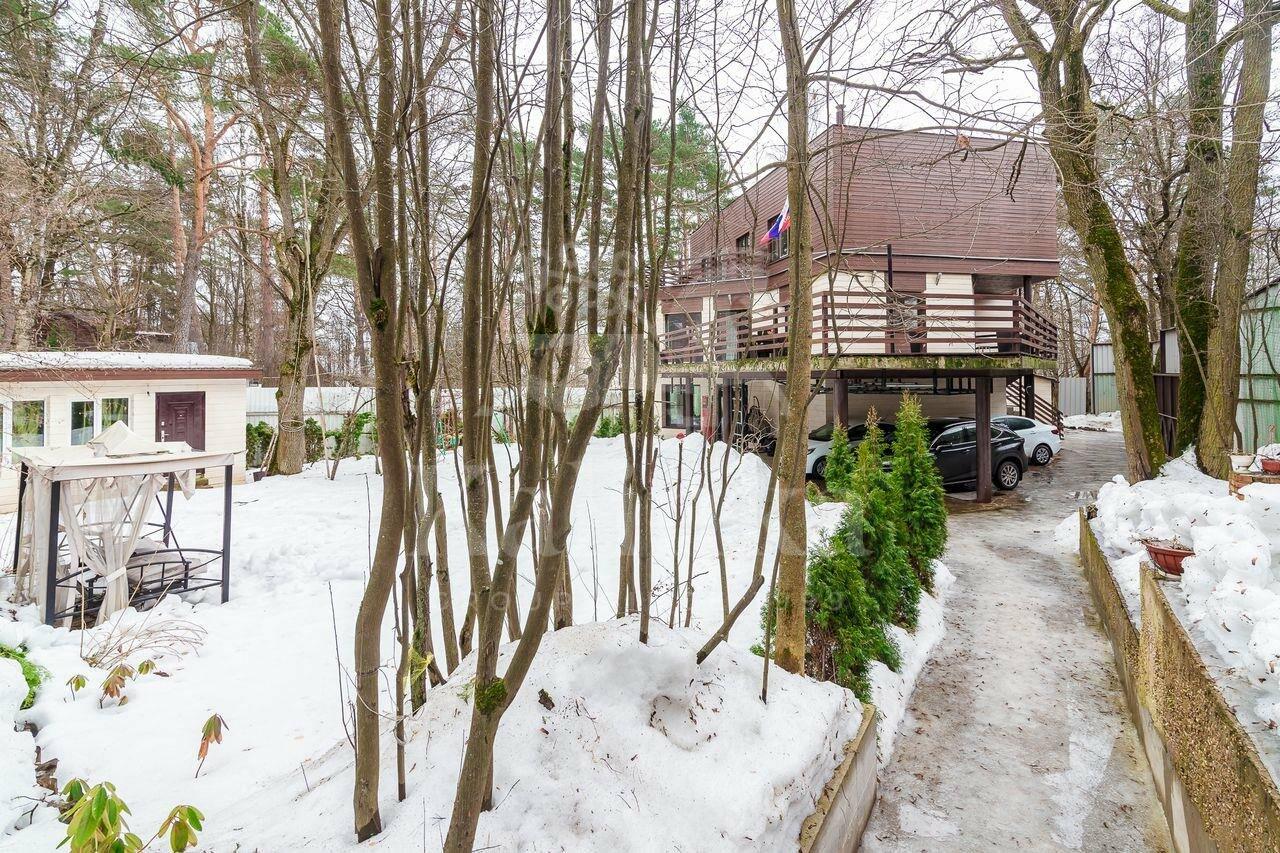 3-этажный коттедж 860 м² с отделкой