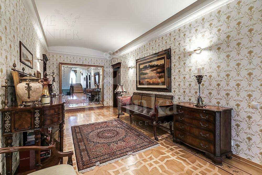 3-этажный коттедж 1 500 м² с отделкой