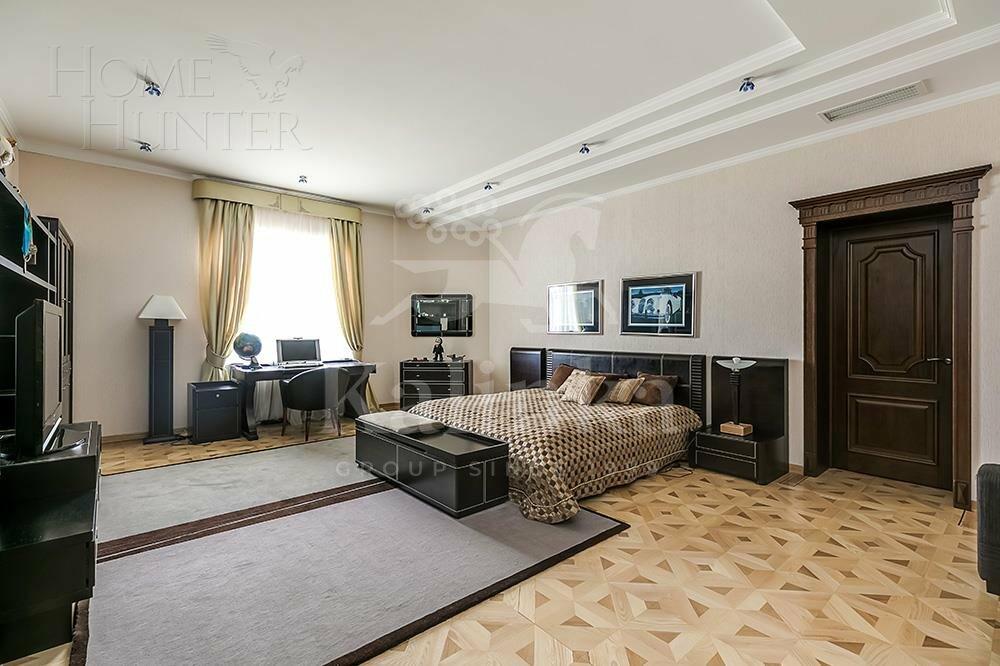 3-этажный коттедж 1 500 м² с отделкой
