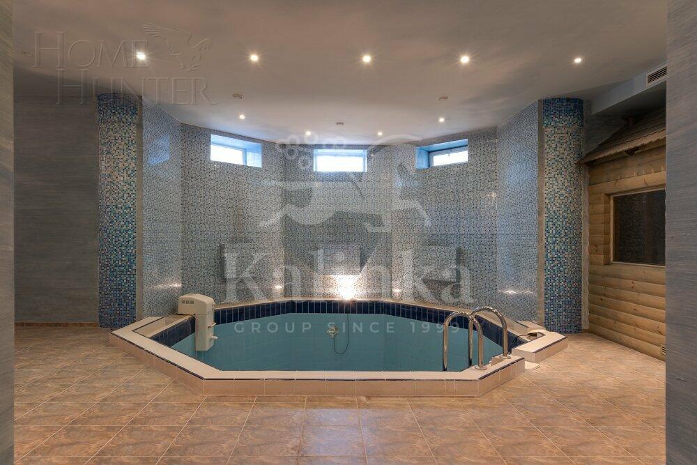 2-этажный коттедж 700 м² с отделкой