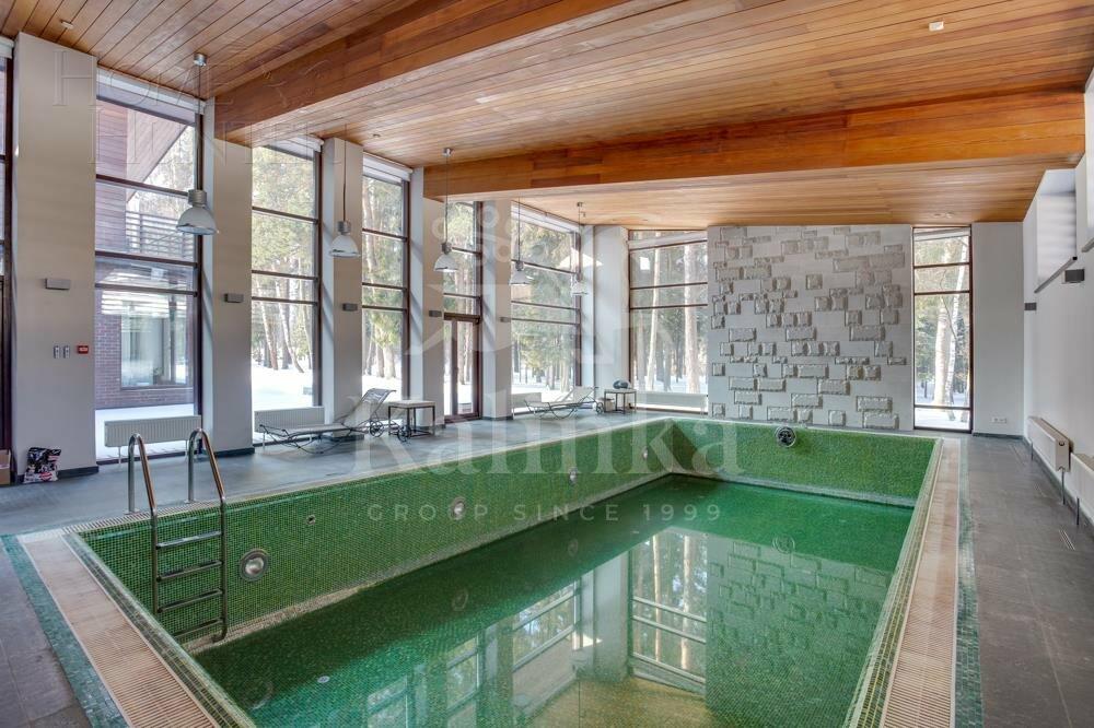 2-этажный коттедж 1 254 м² с отделкой