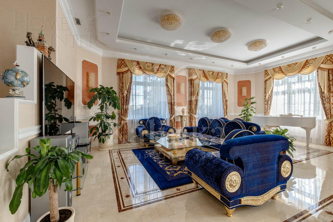 3-этажный коттедж 1 650 м² с отделкой