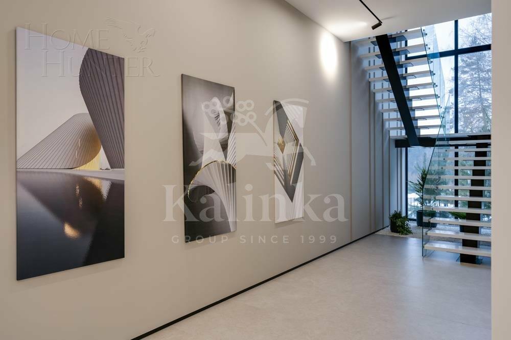 2-этажный коттедж 720 м² с отделкой