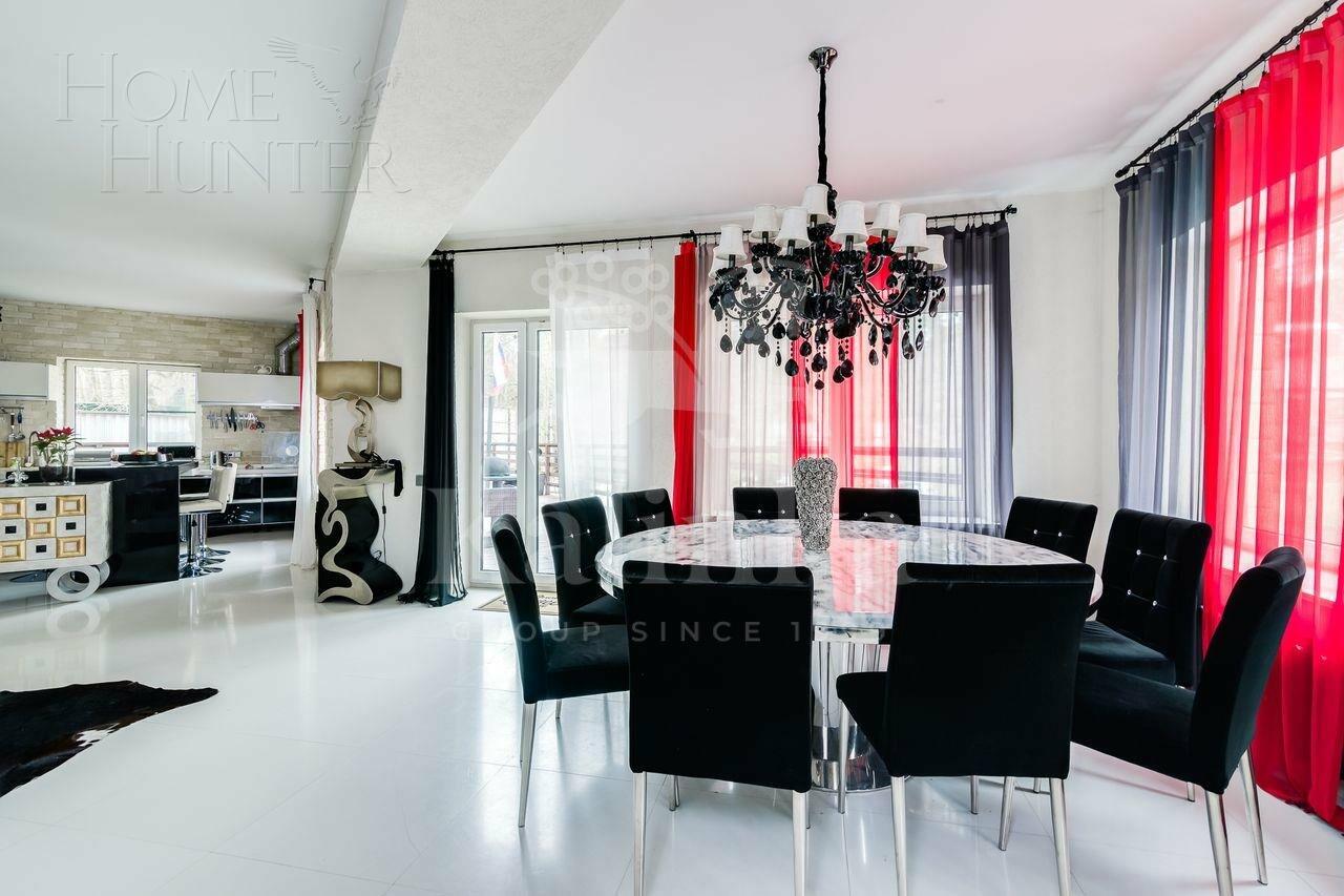 3-этажный коттедж 860 м² с отделкой