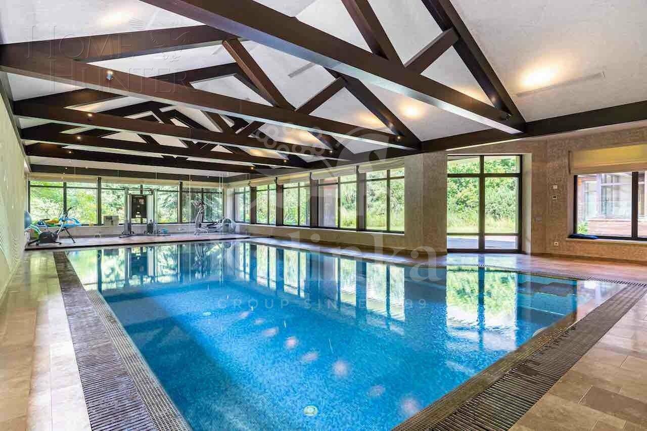 2-этажный коттедж 1 377 м² с отделкой