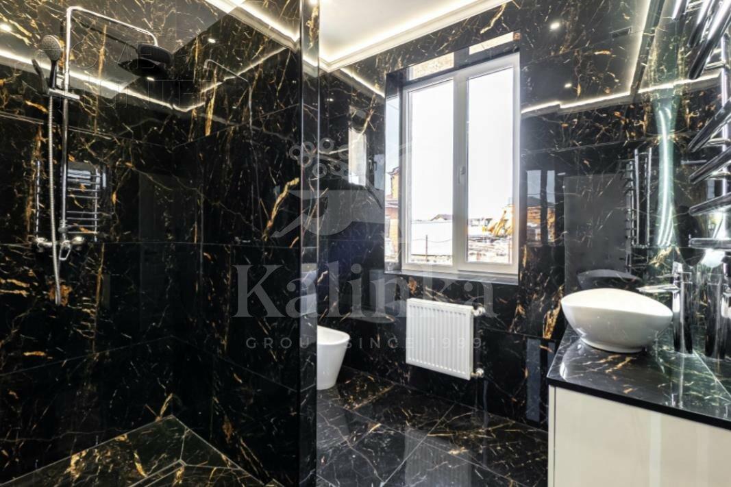 2-этажный коттедж 307 м² с отделкой