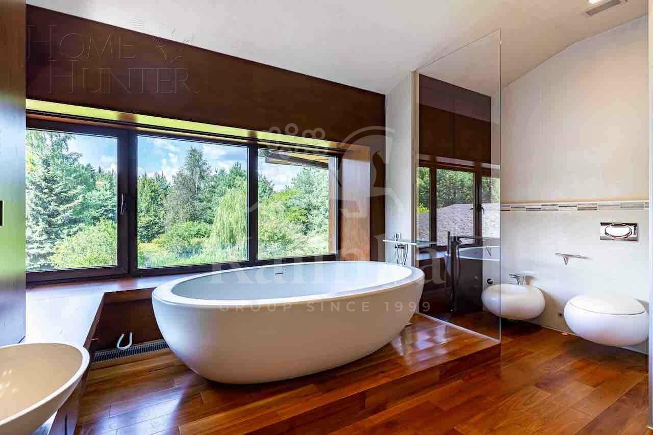 2-этажный коттедж 1 377 м² с отделкой