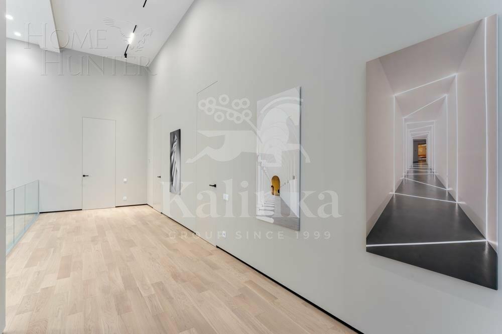 2-этажный коттедж 720 м² с отделкой