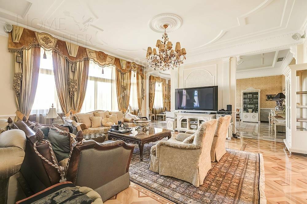 3-этажный коттедж 1 500 м² с отделкой