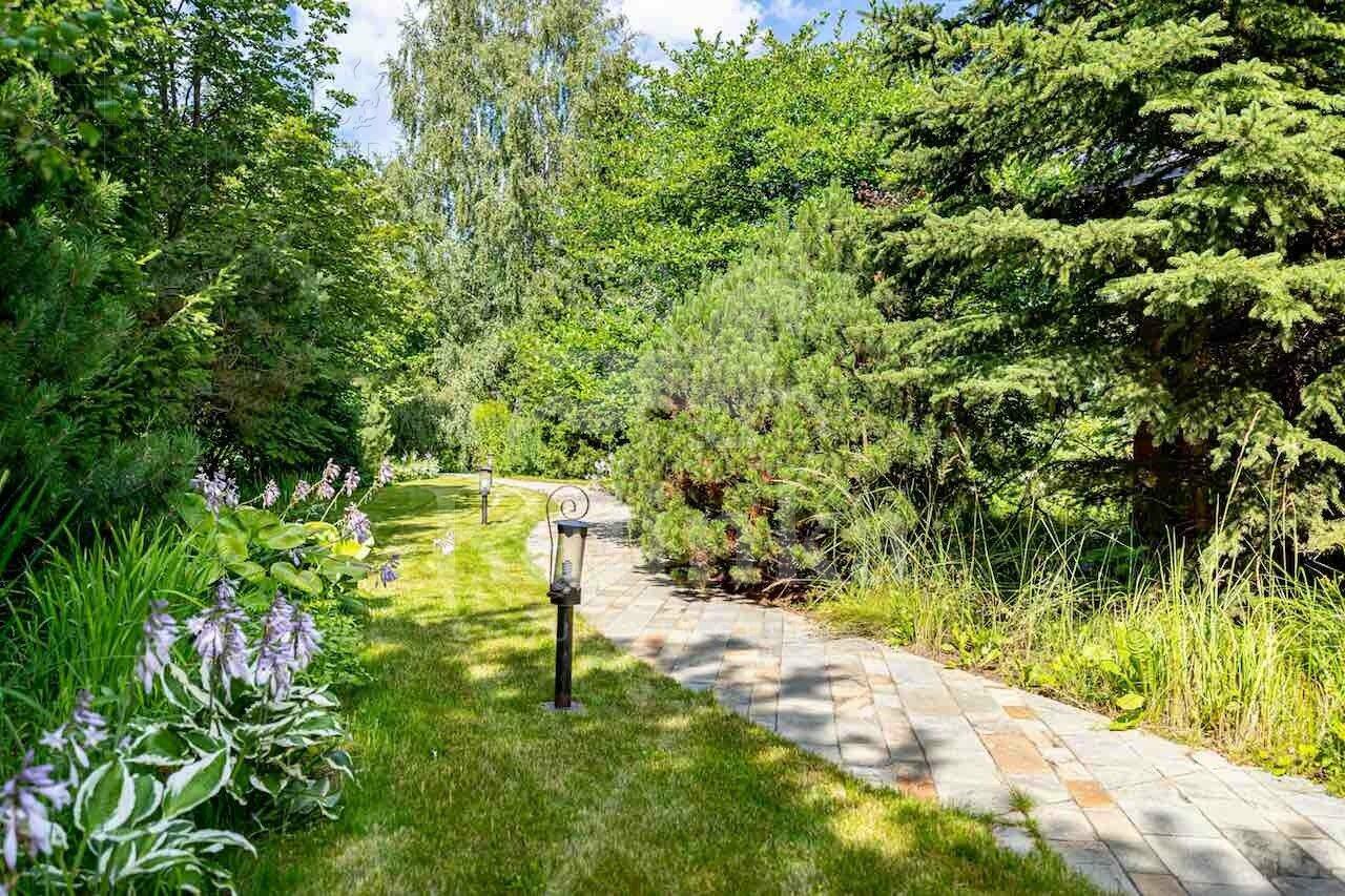 2-этажный коттедж 1 377 м² с отделкой