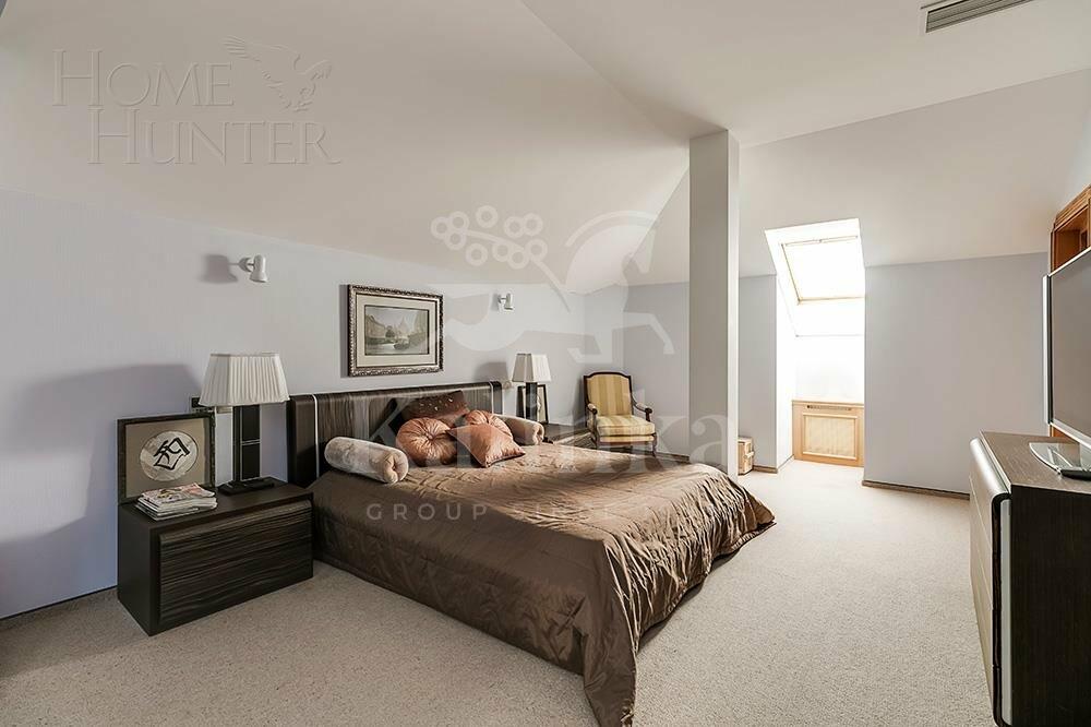 3-этажный коттедж 1 500 м² с отделкой