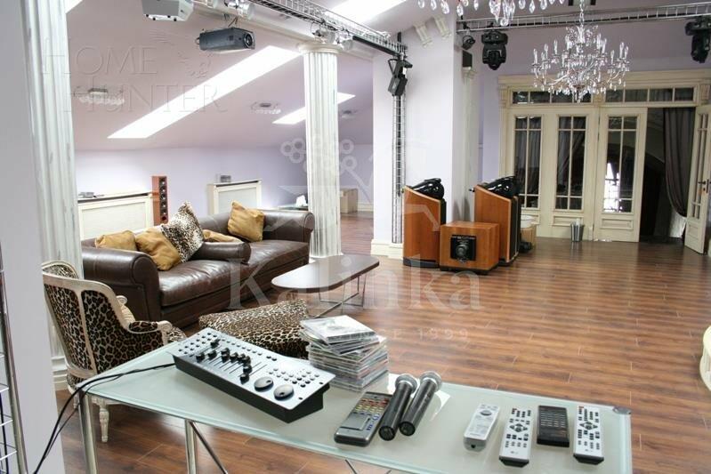 2-этажный коттедж 1 360 м² с отделкой