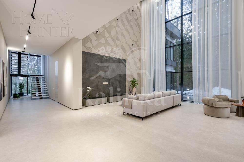 2-этажный коттедж 720 м² с отделкой