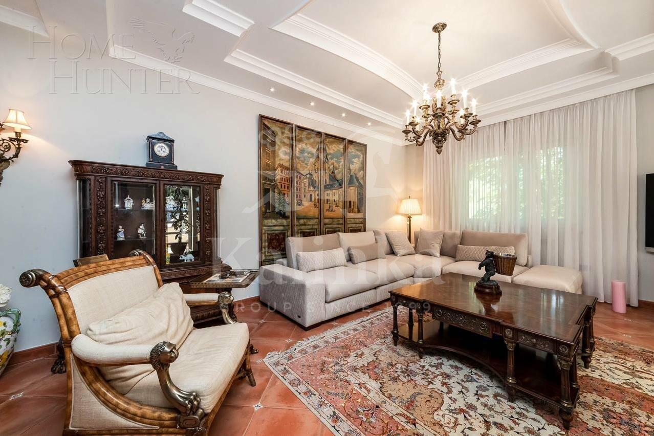 2-этажный коттедж 850 м² с отделкой