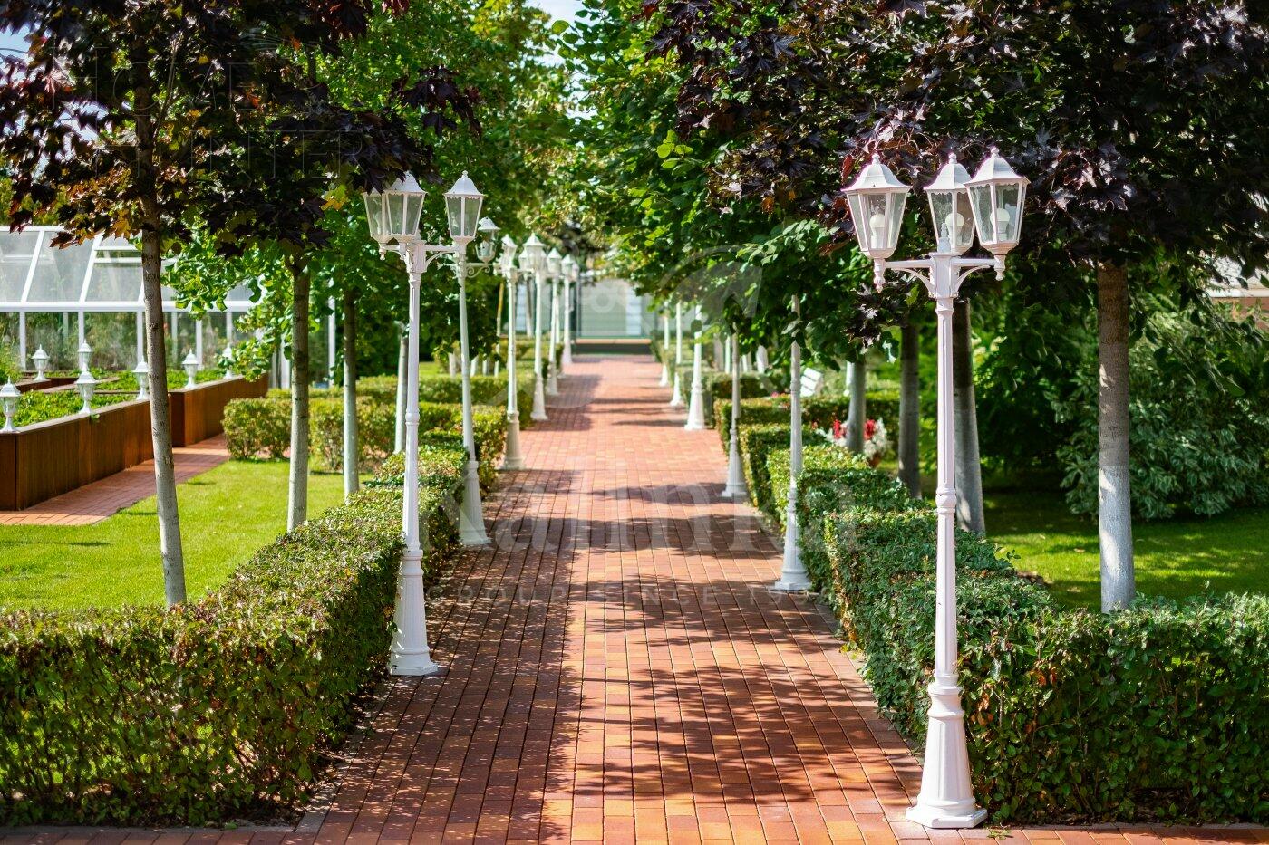 3-этажный коттедж 1 650 м² с отделкой