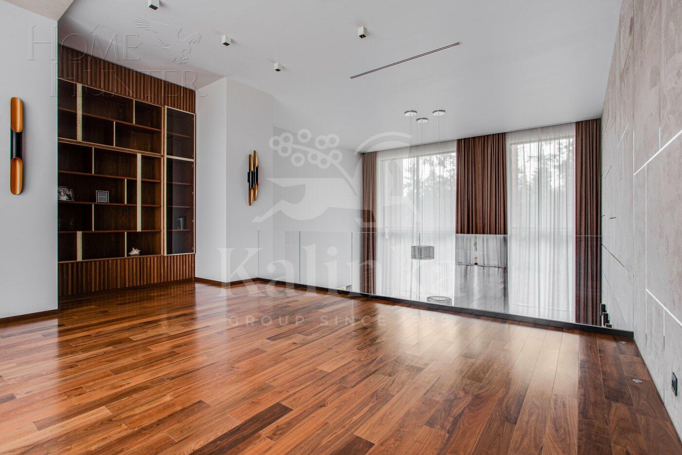 2-этажный коттедж 1 000 м² с отделкой