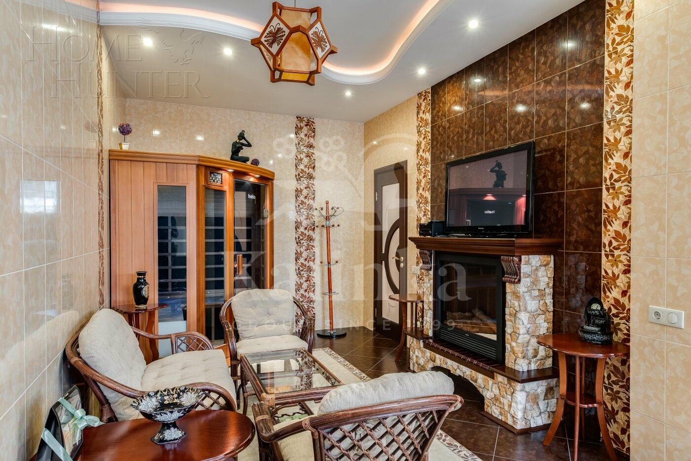 3-этажный коттедж 1 650 м² с отделкой