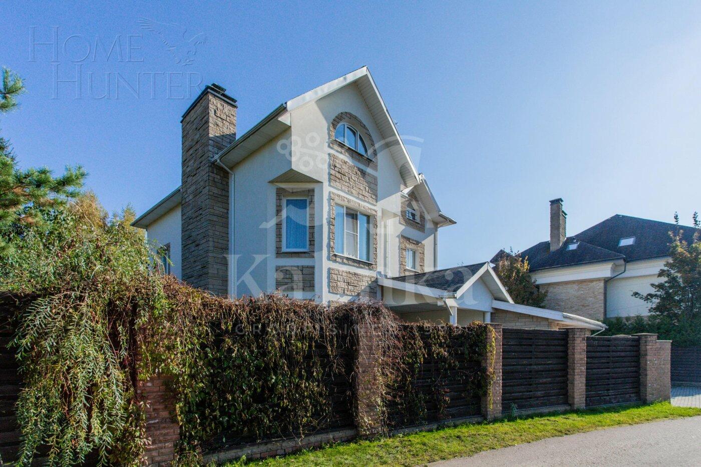 3-этажный коттедж 400 м² с отделкой